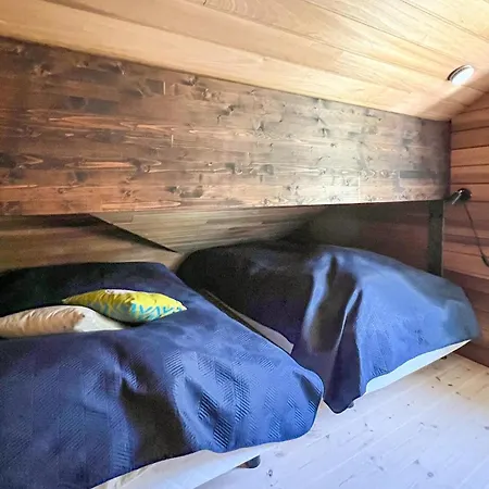Nyaraló In With Sauna *